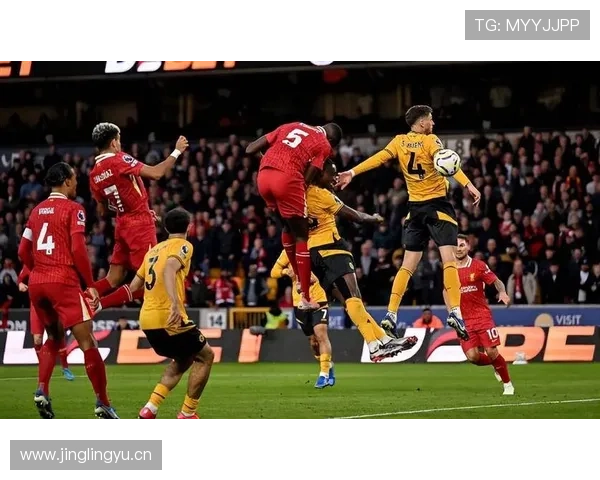 利物浦重返英超争冠行列：对赛季走势带来新变化，竞争格局逐步调整